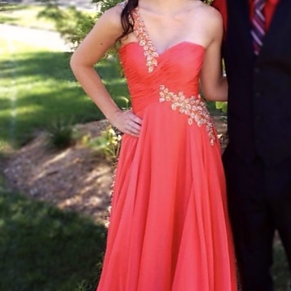 Sherri Hills Prom/Homecoming/bridesmaid dress - Picture 2 of 10